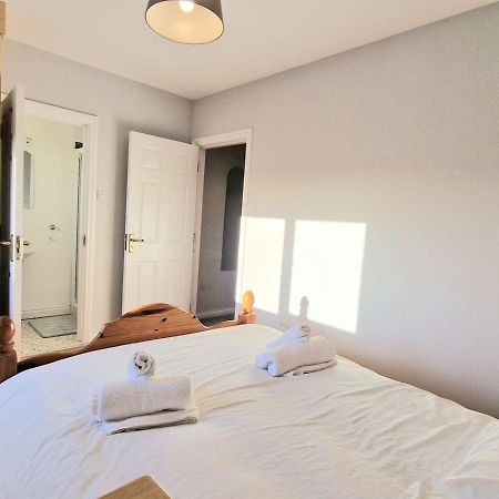 Cosy 3 Bedroom All Ensuites غالواي المظهر الخارجي الصورة