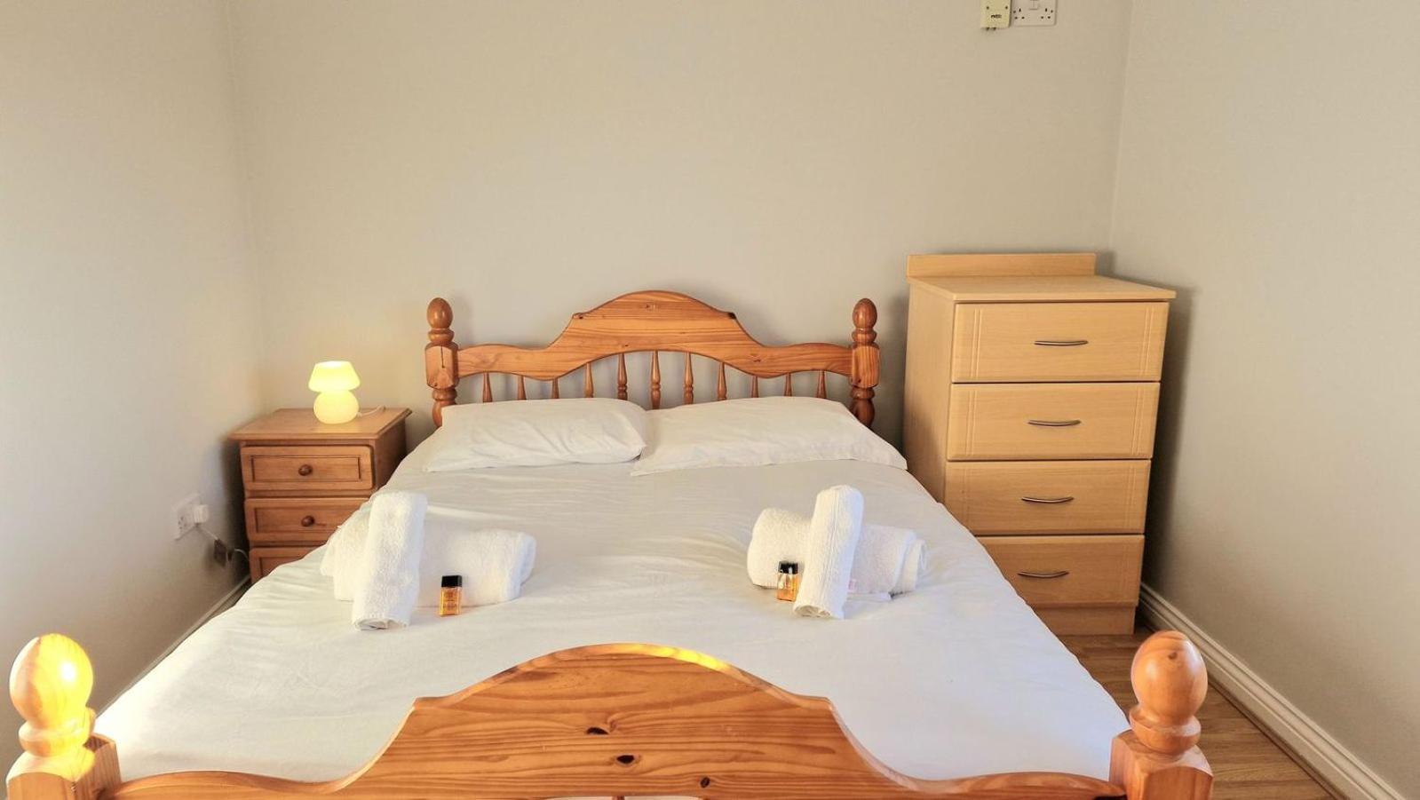 Cosy 3 Bedroom All Ensuites غالواي المظهر الخارجي الصورة